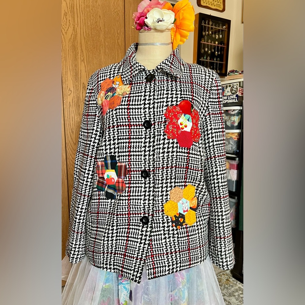 Plaid Blazer with Hexie flowers
